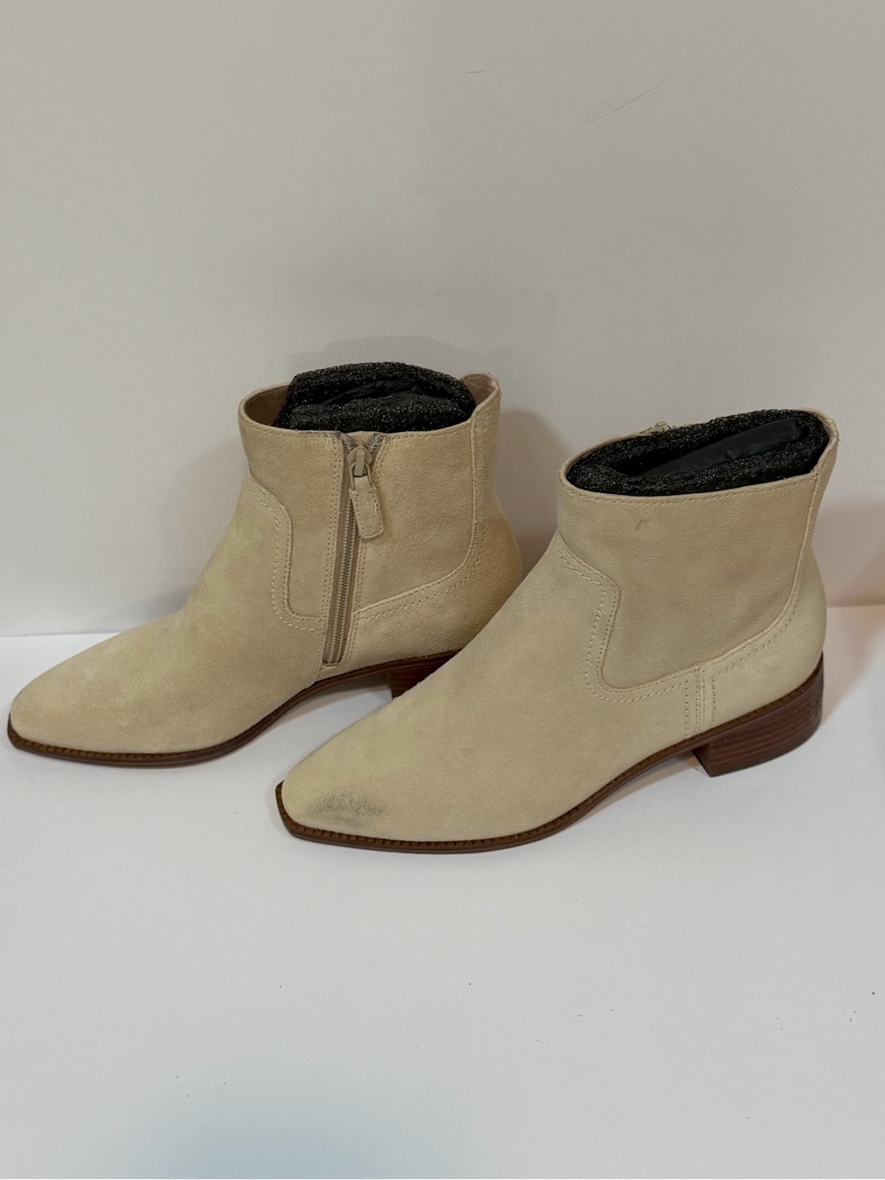 Cole Haan Naia Pointed Toe Block Heel Suede Booties Size 6.5 New No Box - Picture 4 of 8